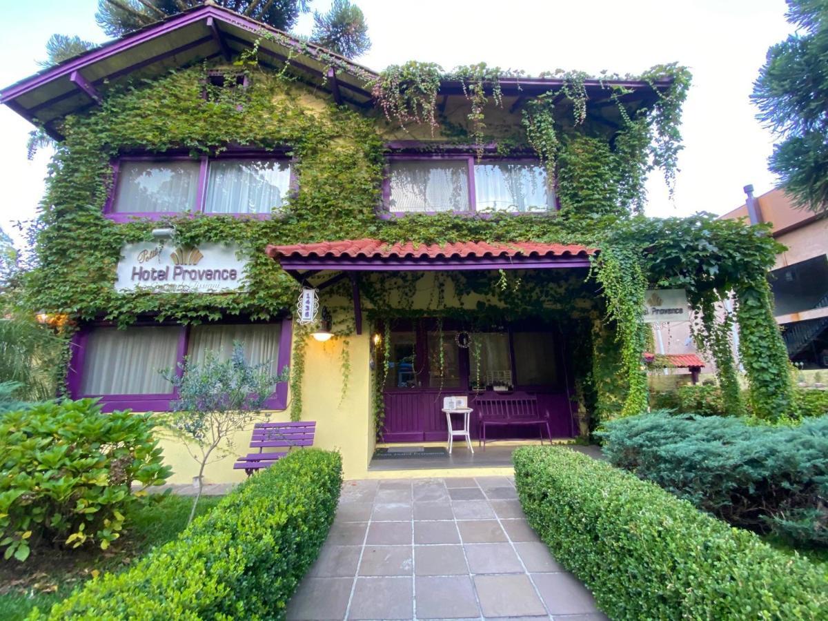 Petit Hotel Provence Gramado Bagian luar foto