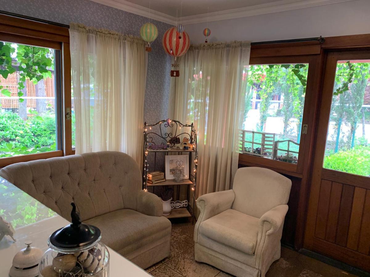 Petit Hotel Provence Gramado Bagian luar foto